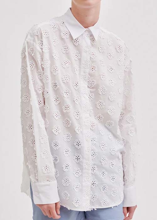 SECOND FEMALE LACE FLOWER SHIRT